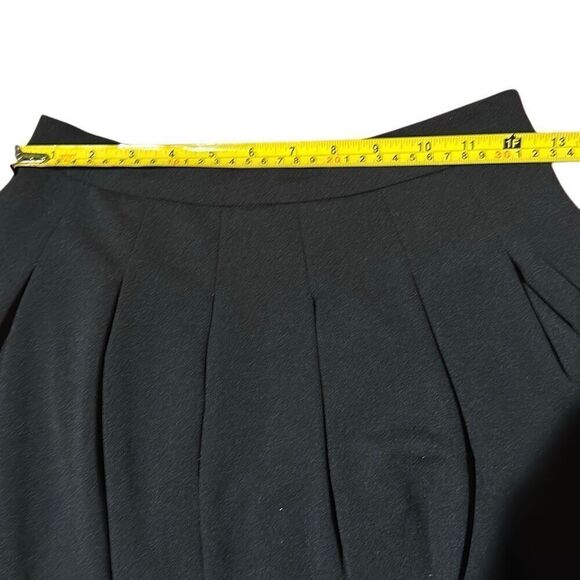 Shein Solid Black EZwear College Style Boxy Pleated Mini Skirt Ladies Small - Picture 9 of 10